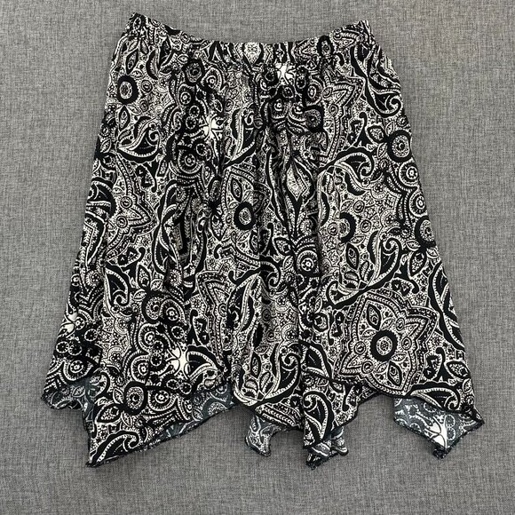 Abercrombie & Fitch Asymmetrical Skirt Black & White Medium Viscose Boho Elastic - Picture 1 of 11